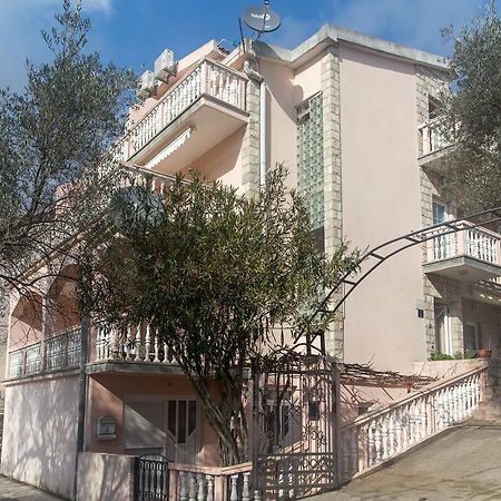 Guest House Almond Bečići Esterno foto